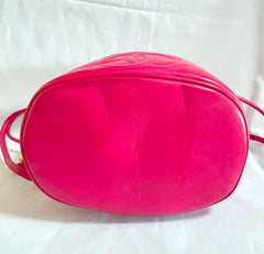 Vintage CHANEL fusia pink lambskin hobo bucket shoulder bag with CC golden balls and CC stitch mark. 050919ac1