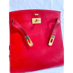Vintage BALLY genuine red leather kelly ado sport style shoulder bag purse with gold tone hardware and logo charm. 051002ya1