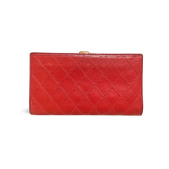 Vintage CHANEL lipstick red calfskin leather wallet with gold tone CC motif. Classic purse. 060810r3