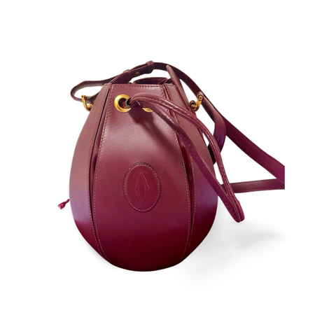 Vintage Cartier tulip 3 dimension hobo bucket shoulder bag in wine color leather. Classic purse from must de Cartier collection. 060810y1