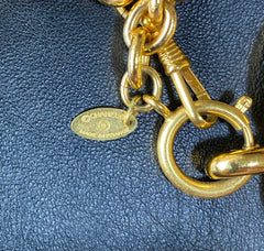 Vintage CHANEL classic necklace with extra large matelasse CC mark pendant top. Gorgeous masterpiece jewelry. 050608ya