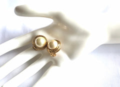 Vintage MOSCHINO golden frame earrings with opal shiny pearls. Rare jewelry masterpiece. Great gift idea. 060724r2