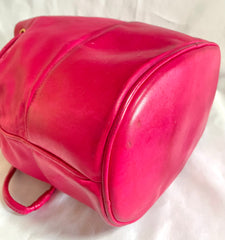 Vintage CHANEL fusia pink lambskin hobo bucket shoulder bag with CC golden balls and CC stitch mark. 050919ac1