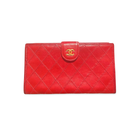 Vintage CHANEL lipstick red calfskin leather wallet with gold tone CC motif. Classic purse. 060810r3