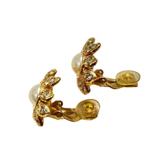 Vintage CHANEL golden sunflower design earrings with crystal stones and faux pearl. Gorgeous but elegant Chanel jewelry. 050813ya