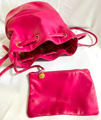 Vintage CHANEL fusia pink lambskin hobo bucket shoulder bag with CC golden balls and CC stitch mark. 050919ac1