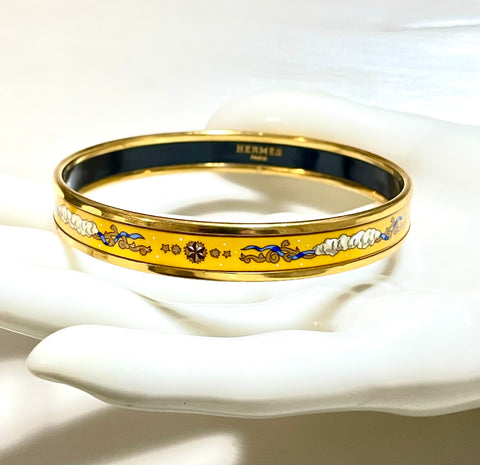 Vintage Hermes yellow cloisonne enamel bangle with star, cloud, and arabesque design. Classic bracelet. 070128ac4