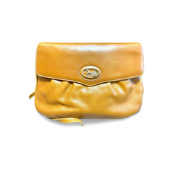 Vintage Celine tanned brown leather shoulder bag with golden logo and carriage. Elegant and classic purse. 051003ac2