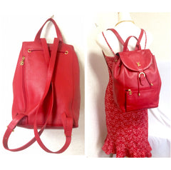 Vintage Paloma Picasso red leather backpack with golden logo motifs. Classic bag for unisex use. 060616r