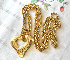 Vintage Chanel chain necklace with open heart and CC mark top. Gorgeous masterpiece. 06052815