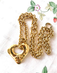 Vintage Chanel chain necklace with open heart and CC mark top. Gorgeous masterpiece. 06052815