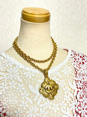 MINT. Vintage CHANEL chain necklace with large arabesque petal flower pendant top and CC mark. Gorgeous masterpiece jewelry. 050510ra4