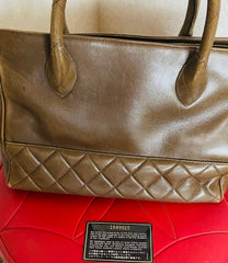 Vintage CHANEL brown lambskin matelasse tote bag, handbag golden large CC charm. Classic purse for daily use. 050630