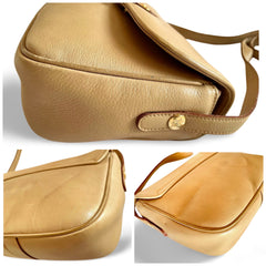 Vintage Celine beige leather shoulder bag with golden Triomphe and logo. Elegant and classic purse. 060123ac4