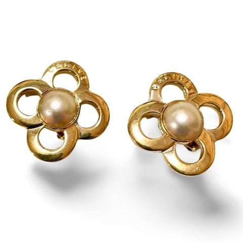 Vintage Celine golden clover, flower earrings with faux pearl. Classic jewelry piece back in the era. 060123ac12