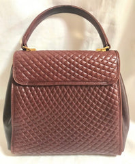 Vintage BALLY wine brown quilted lambskin handbag with golden logo turn lock closure. 050425r1
