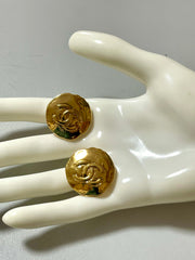 Vintage CHANEL golden round earrings with CC mark. Classic vintage Chanel jewelry. 050723ya1