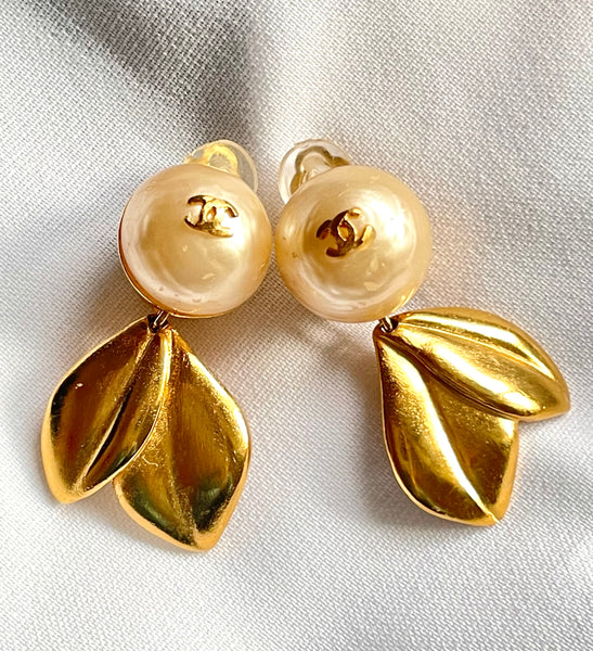 Vintage CHANEL Flower and Leaf Design Faux Pearl CC Earrings. 
