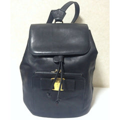 Vintage Salvatore Ferragamo black calf leather backpack from vara collection with kiss lock closure pocket. Rare masterpiece.