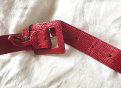 Vintage CHANEL 2.55 red caviar waist bag, fanny pack with belt and golden CC closure hock. Would fit waist 28.3”~ 30.7”(72~78cm)