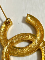 W2 Vintage Chanel CC brooch with crystals. Must have classic jewelry. Great gift. 0407265