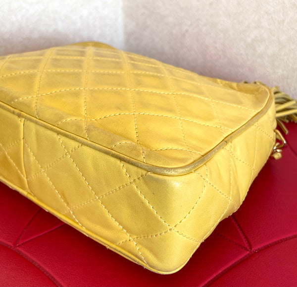 Vintage CHANEL yellow lambskin camera type chain shoulder bag with collar  flap design. CC stitch mark. 050118rk1