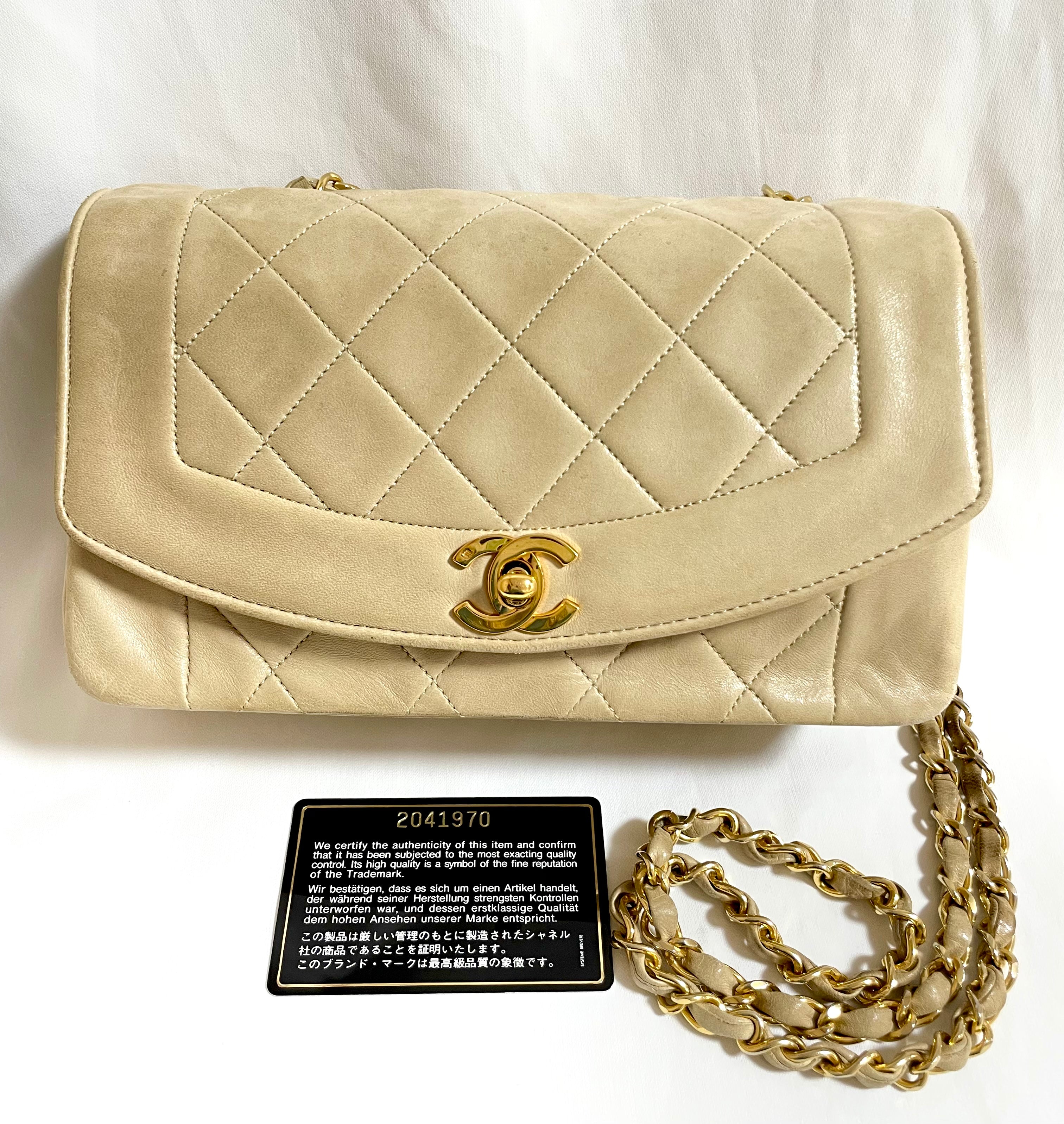 Vintage CHANEL beige lambskin classic 2.55 flap chain shoulder bag, Di – eNdApPi  ***where you can find your favorite designer vintages..authentic,  affordable, and lovable.