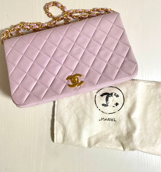 Vintage CHANEL milky pink 2.55 shoulder bag with golden CC closure. Rare  color classic purse for daily use. Must have. 0408241