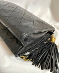Vintage CHANEL black fringe camera bag with double flaps. Must have collar design flap shoulder bag. 0408151