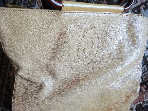 Vintage CHANEL beige caviarskin large shopper, tote bag with CC stitch – eNdApPi  ***where you can find your favorite designer vintages..authentic,  affordable, and lovable.