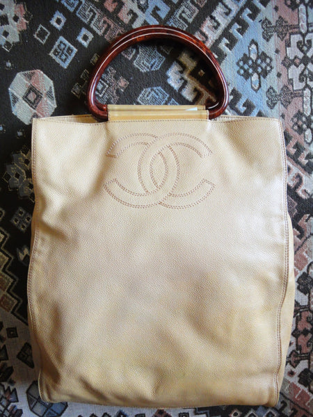 Vintage CHANEL beige caviarskin large shopper, tote bag with CC stitch – eNdApPi  ***where you can find your favorite designer vintages..authentic,  affordable, and lovable.