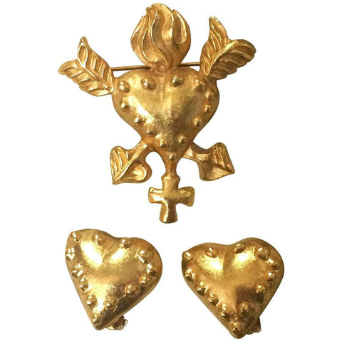 Vintage Christian Lacroix golden heart and arrow motif brooch, hat pin, jacket pin, and heart earrings set. Perfect gift jewelry.
