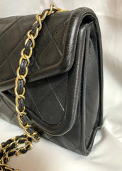 Vintage CHANEL black fringe camera bag with double flaps. Must have collar design flap shoulder bag. 0408151