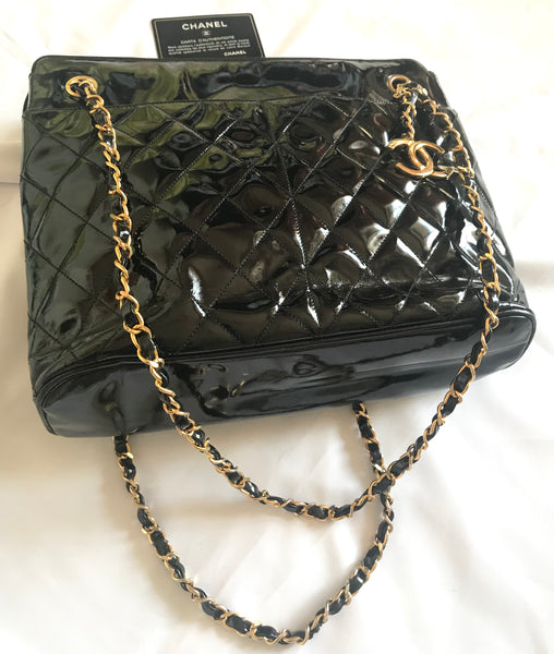Chanel Vintage Black Patent Leather Vanity Case Shoulder Bag - LAR Vintage