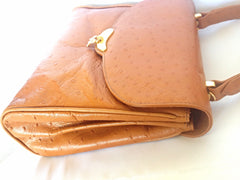 MINT. Vintage Nina Ricci tan brown ostrich-embossed leather handbag purse with golden motif at closure. Masterpiece by Maroquinerie