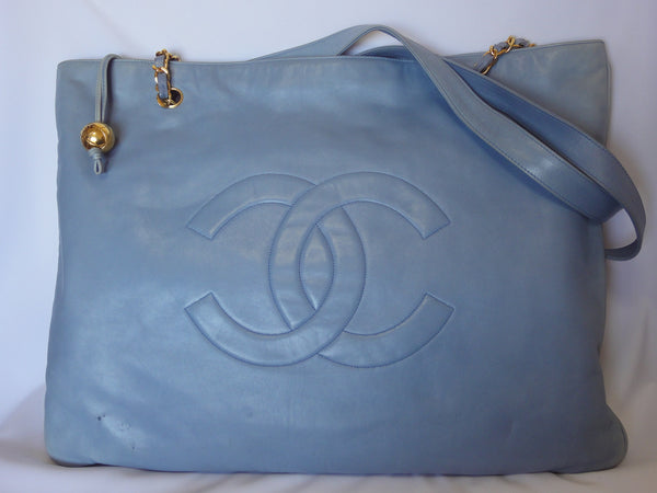 Vintage CHANEL milky blue calf leather extra large chain shoulder tote –  eNdApPi ***where you can find your favorite designer  vintages..authentic, affordable, and lovable.