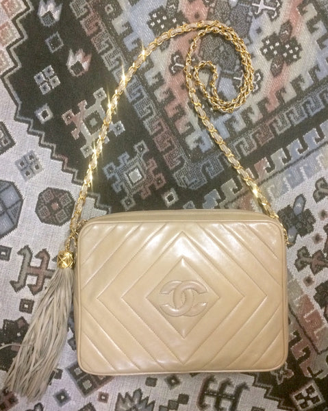 Vintage Chanel beige lamb leather 2.55 camera bag style chain shoulder –  eNdApPi ***where you can find your favorite designer  vintages..authentic, affordable, and lovable.