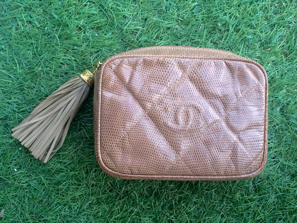 Vintage CHANEL cocoa brown lizard camera bag type clutch bag with
