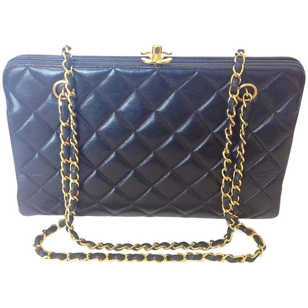 Chanel Vintage Lambskin Coin Purse with Shoulder Chain Black ref