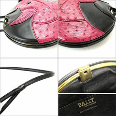 1980s. Vintage BALLY cute duck design black leather and pink ostrich leather combi round shoulder bag, clutch purse. Made in West Germany.