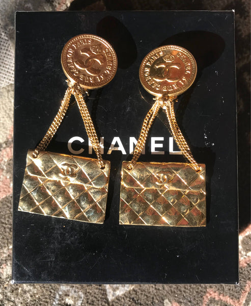 Vintage CHANEL classic 2.55 bag design dangling earrings with CC mark. – eNdApPi  ***where you can find your favorite designer vintages..authentic,  affordable, and lovable.
