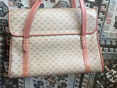 Vintage Gucci beige micro GG monogram print shoulder bag with brown leather trimmings. Classic purse.