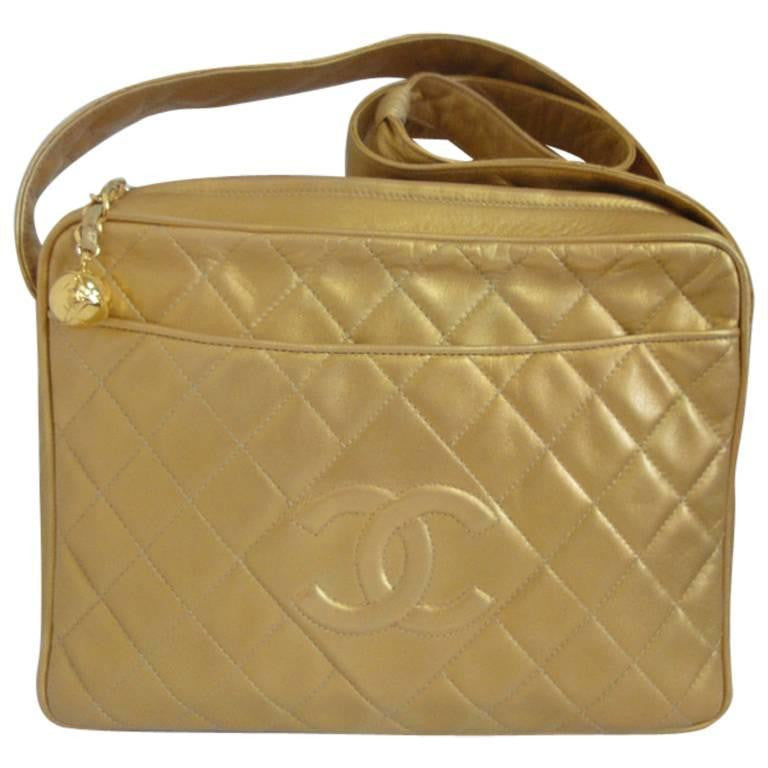 Vintage CHANEL Gold quilted lambskin large CC shoulder bag, camera pur –  eNdApPi ***where you can find your favorite designer  vintages..authentic, affordable, and lovable.