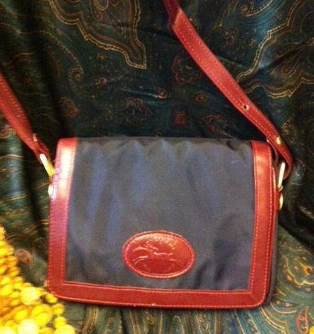 Vintage Longchamp navy nylon and red leather trimming shoulder purse. Original zipper