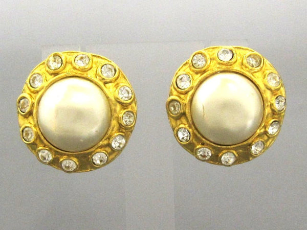 90s Vintage CHANEL gold tone earrings with faux pearl and