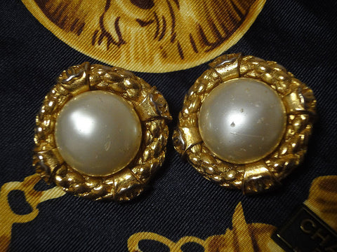 Vintage CHANEL Flower and Leaf Design Faux Pearl CC Earrings. 
