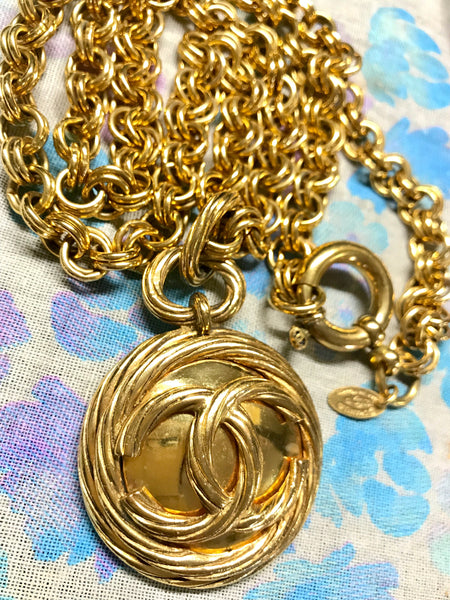 Vintage CHANEL long chain necklace with round mirror amd twisted CC pe –  eNdApPi ***where you can find your favorite designer  vintages..authentic, affordable, and lovable.