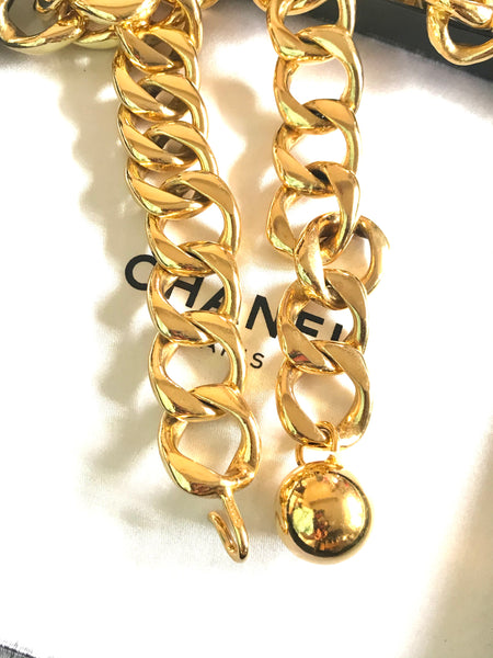 Vintage CHANEL golden thick chain belt with round ball charm. Nice and –  eNdApPi ***where you can find your favorite designer  vintages..authentic, affordable, and lovable.