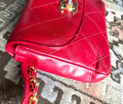 Vintage CHANEL red leather 2.55 waist purse, fanny pack, hip bag with gold CC closure and chain belt.  Belt 28”- 33”(71cm~77cm).