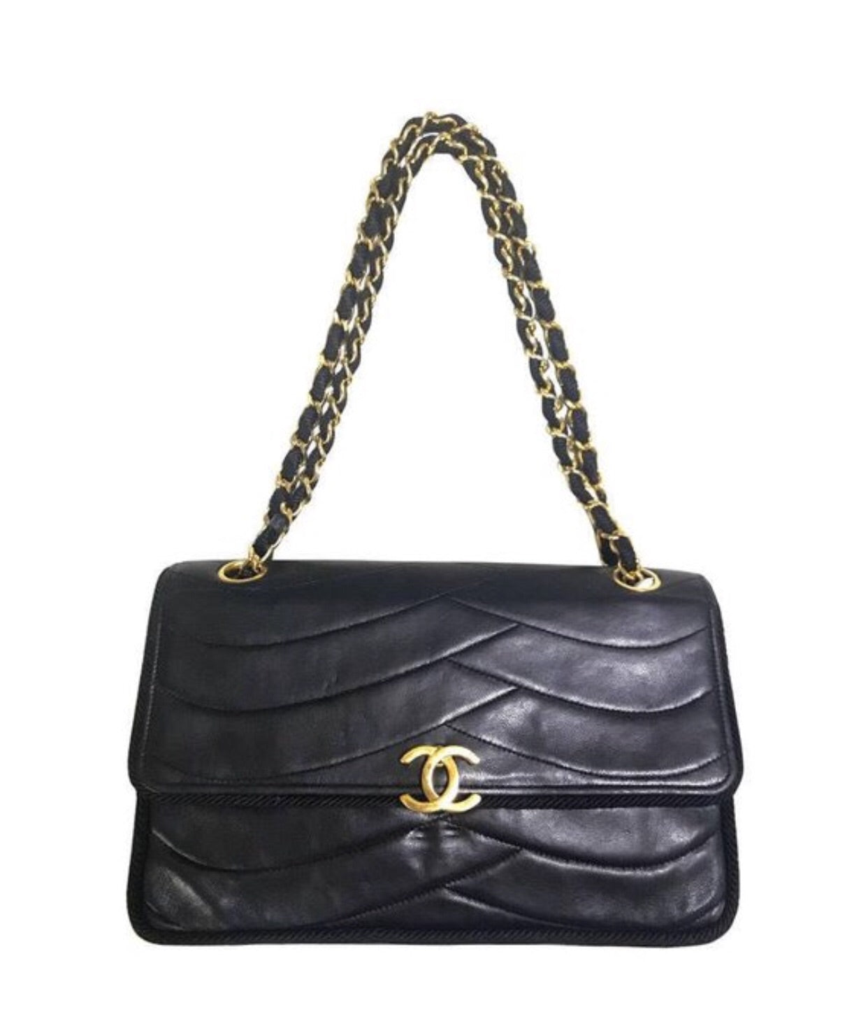 Vintage CHANEL pink coated canvas 2.55 jumbo chain shoulder bag with h –  eNdApPi ***where you can find your favorite designer vintages..authentic,  affordable, and lovable.